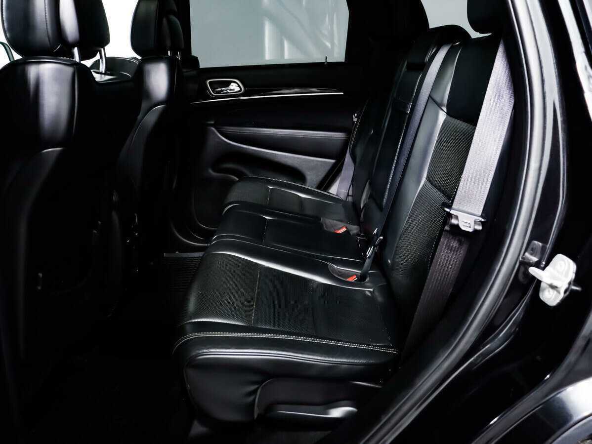 Jeep Grand Cherokee с пробегом — 2013 год. Фото: #11