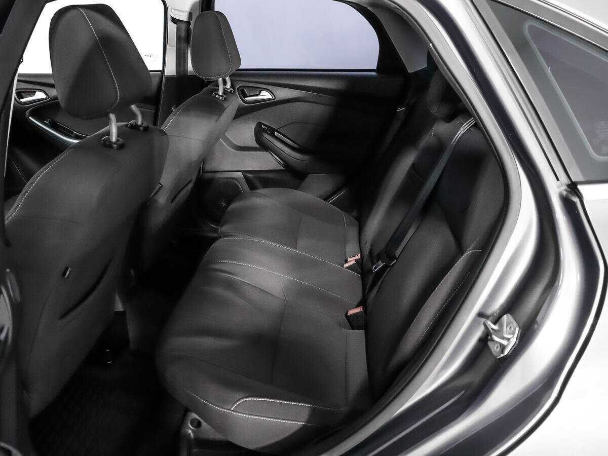 Ford Focus с пробегом — 2012 год. Фото: #7