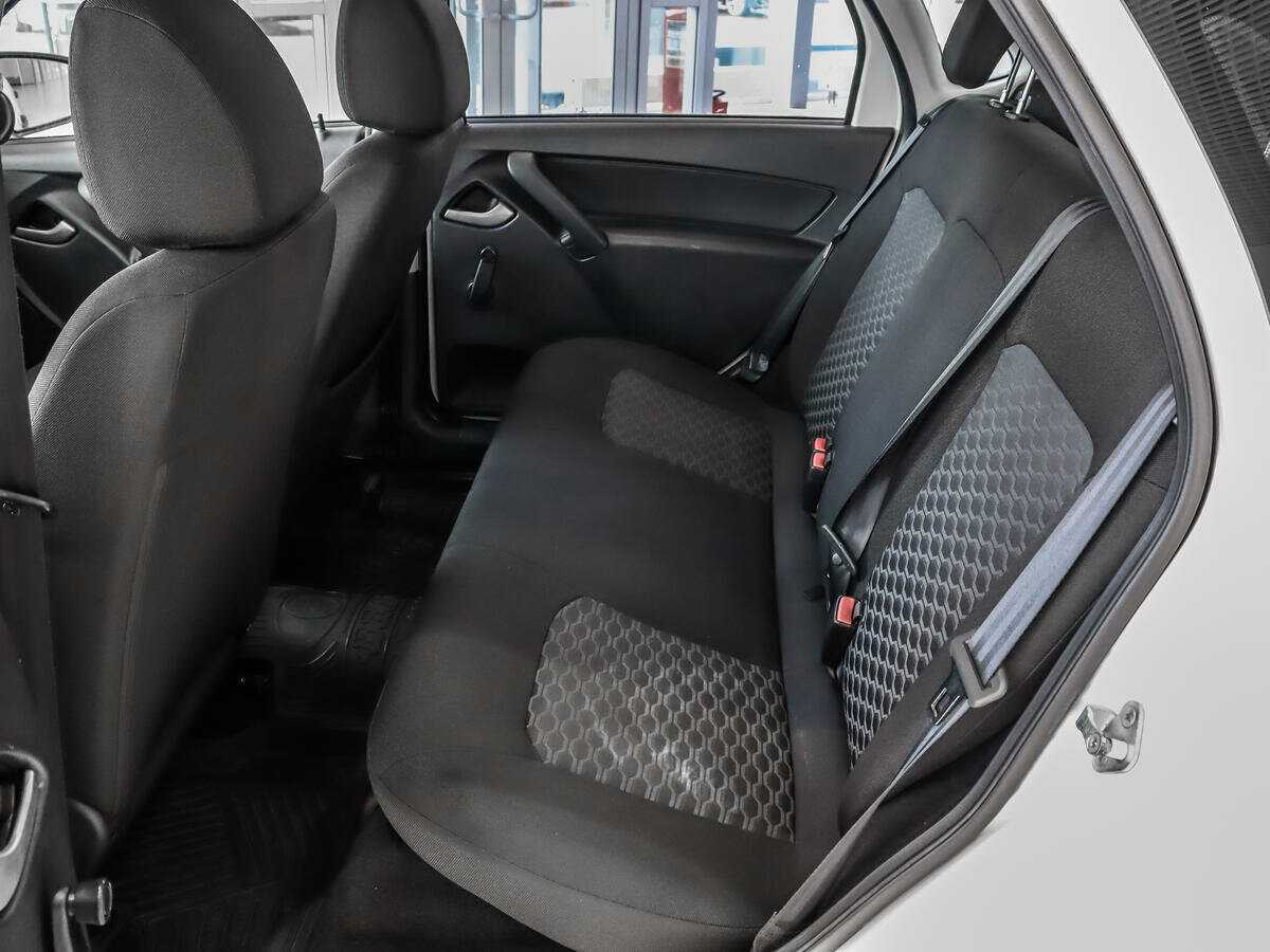 Lada (ВАЗ) Granta с пробегом — 2019 год. Фото: #9