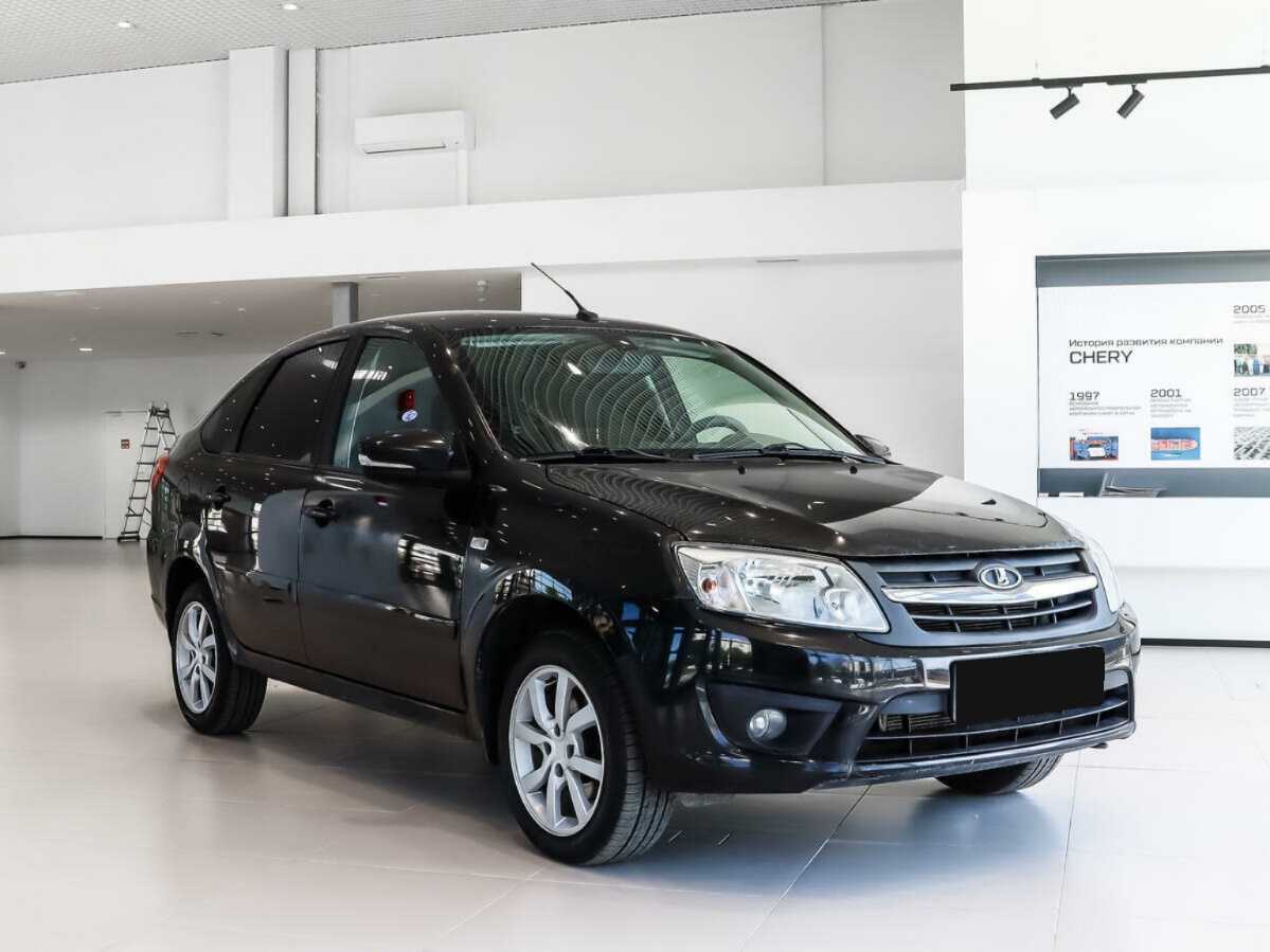 Lada (ВАЗ) Granta с пробегом — 2016 год. Фото: #2