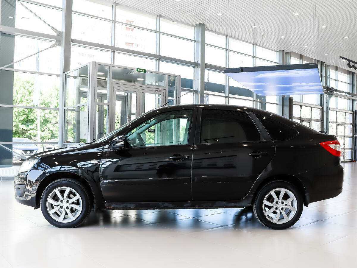 Lada (ВАЗ) Granta с пробегом — 2016 год. Фото: #3