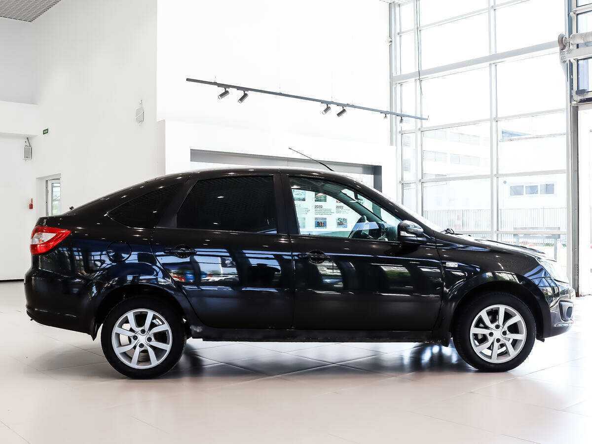 Lada (ВАЗ) Granta с пробегом — 2016 год. Фото: #7