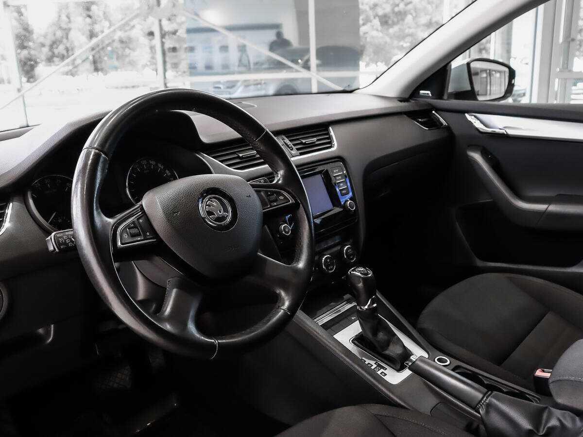 Skoda Octavia с пробегом — 2014 год. Фото: #8