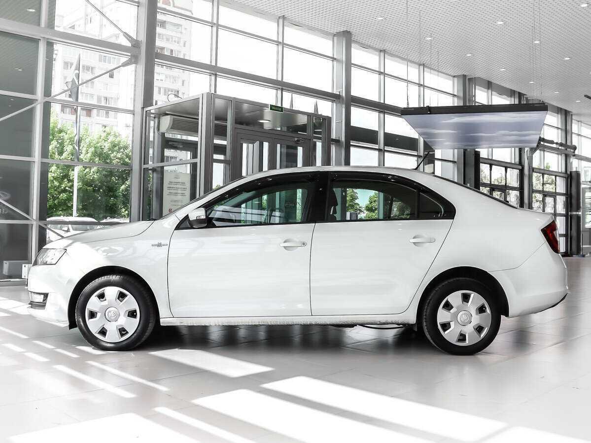 Skoda Rapid с пробегом — 2019 год. Фото: #7
