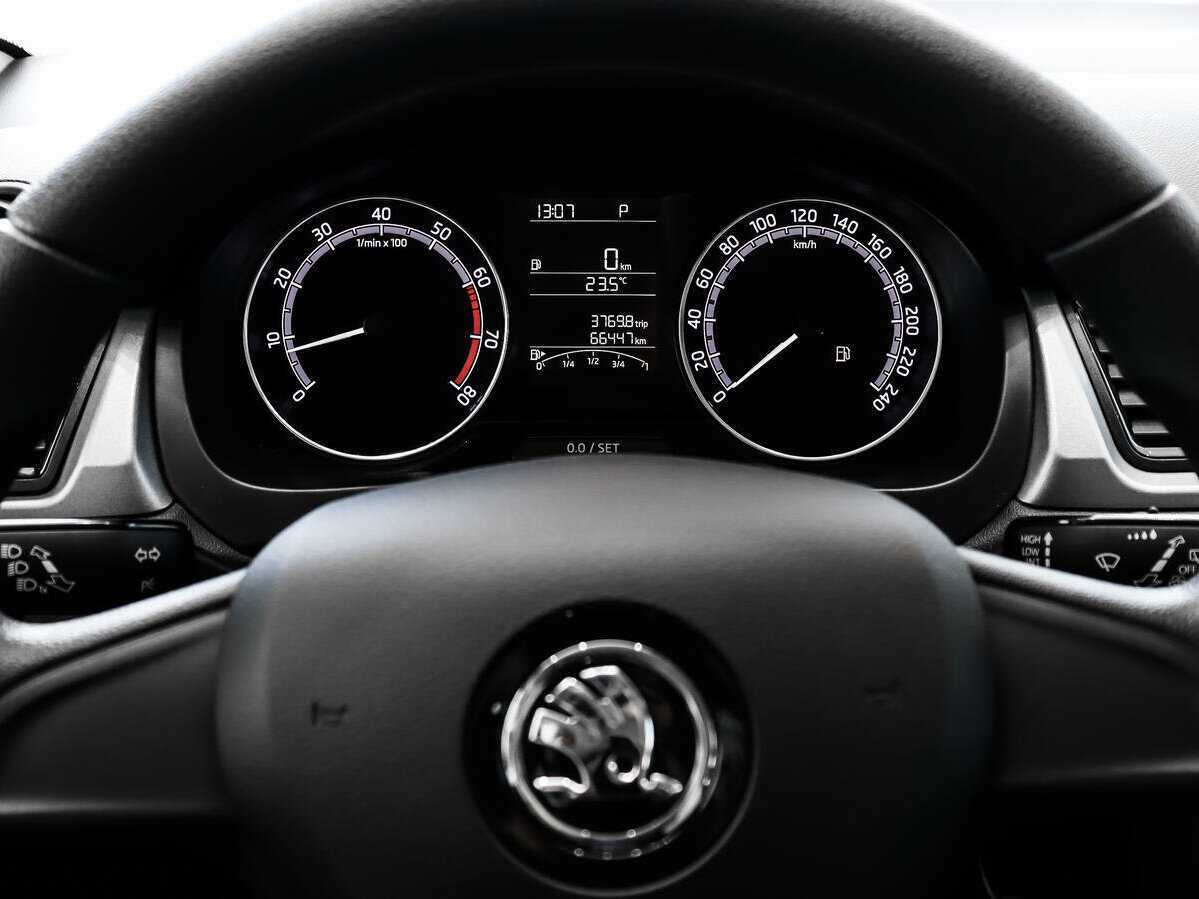 Skoda Rapid с пробегом — 2019 год. Фото: #14