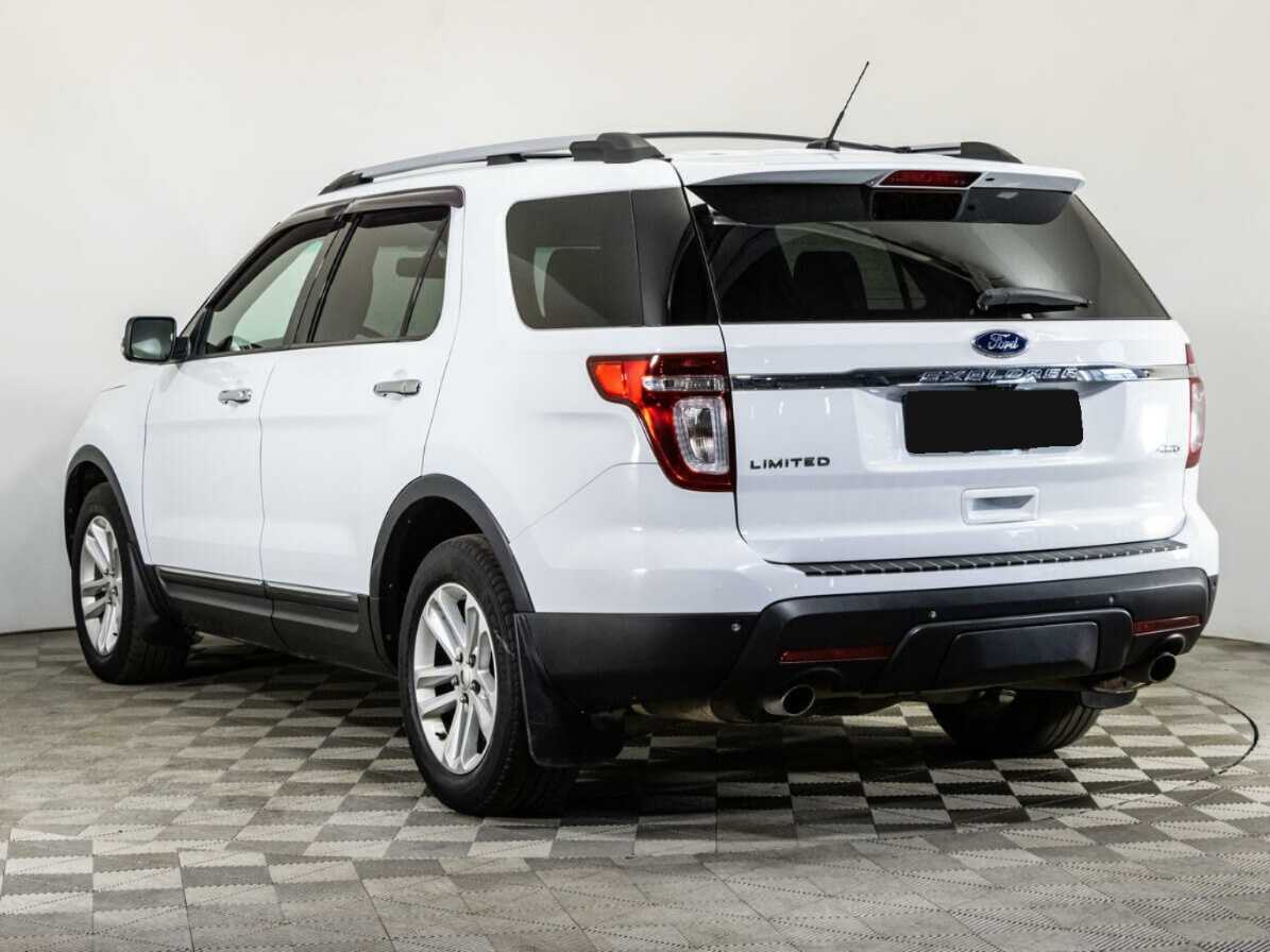 Ford Explorer с пробегом — 2014 год. Фото: #6