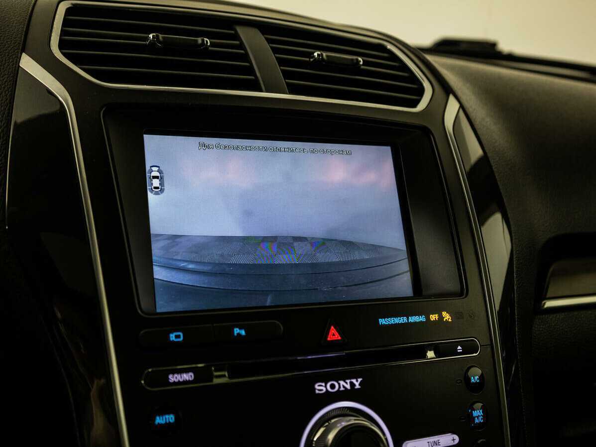 Ford Explorer с пробегом — 2016 год. Фото: #21