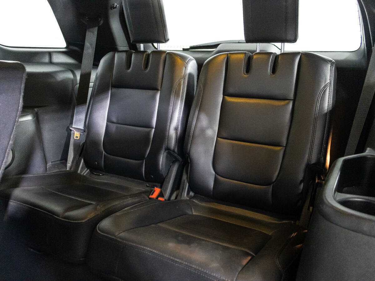 Ford Explorer с пробегом — 2017 год. Фото: #14
