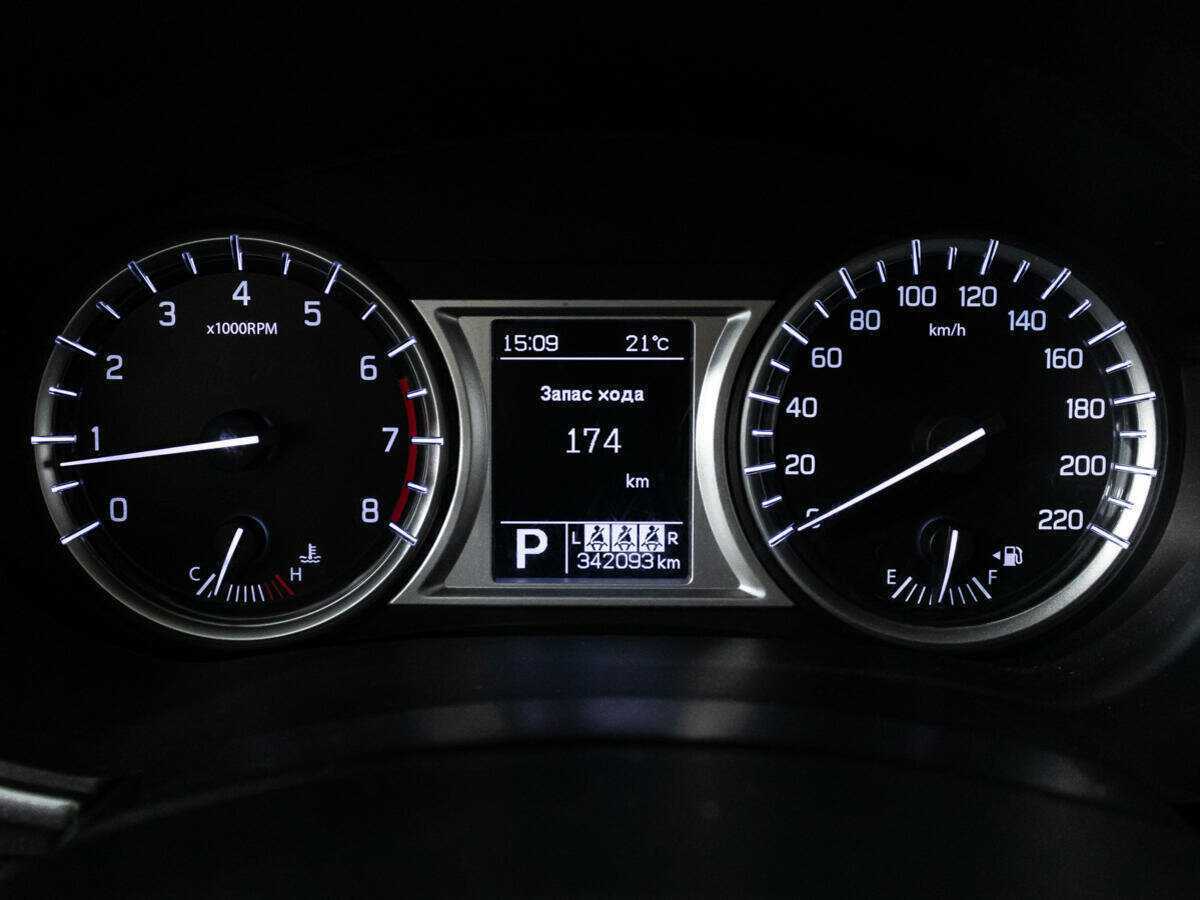 Suzuki Vitara с пробегом — 2017 год. Фото: #11