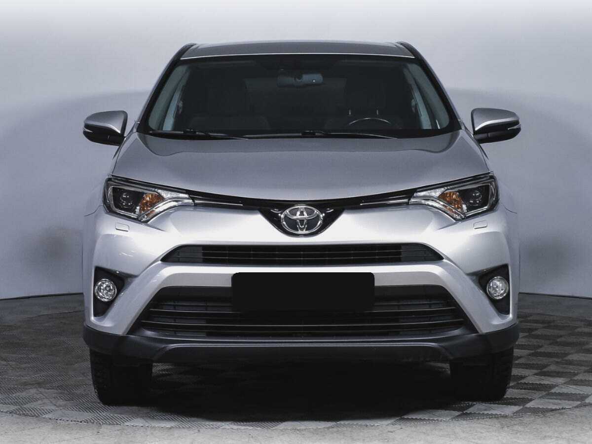 Toyota RAV4 с пробегом — 2018 год. Фото: #1