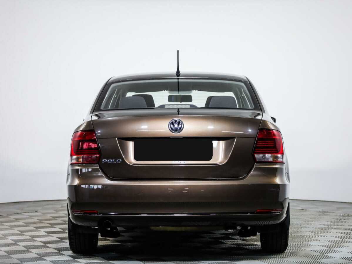 Volkswagen Polo с пробегом — 2016 год. Фото: #4