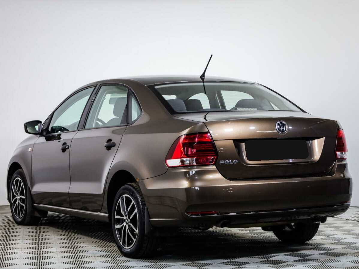 Volkswagen Polo с пробегом — 2016 год. Фото: #5