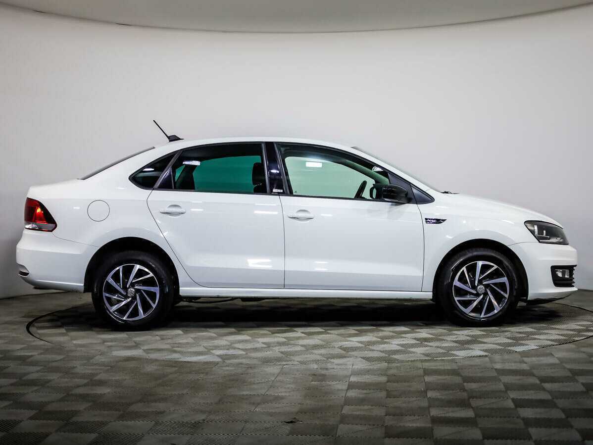 Volkswagen Polo с пробегом — 2017 год. Фото: #2