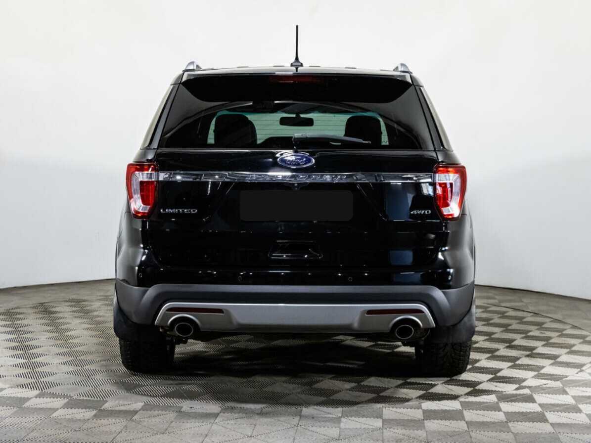 Ford Explorer с пробегом — 2016 год. Фото: #4