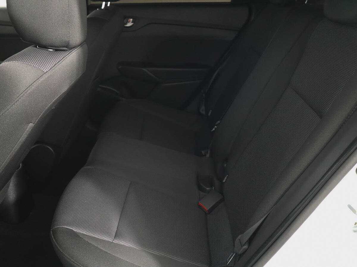 Hyundai Solaris с пробегом — 2018 год. Фото: #6