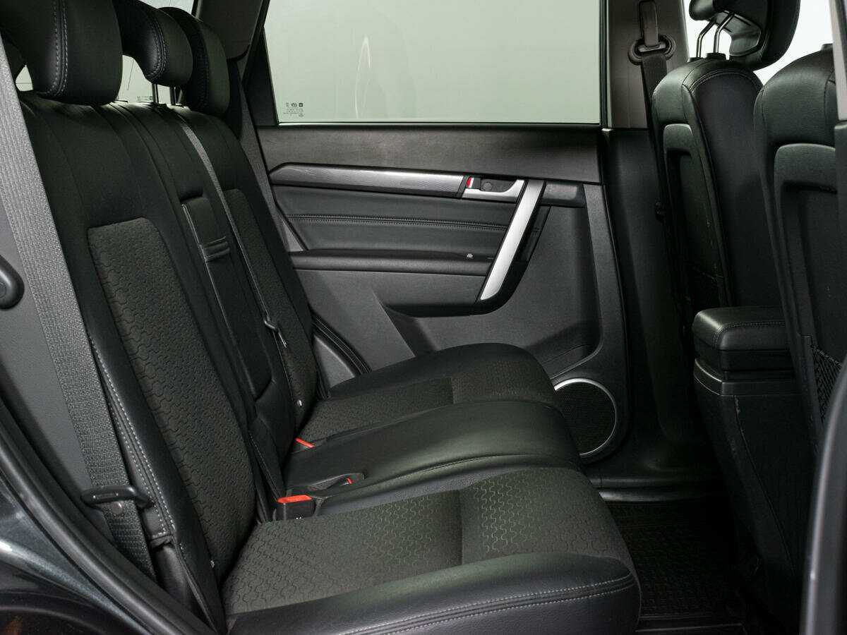 Chevrolet Captiva с пробегом — 2014 год. Фото: #6