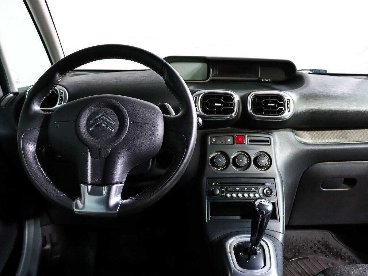Citroen C3 Picasso с пробегом — 2012 год. Фото: #9