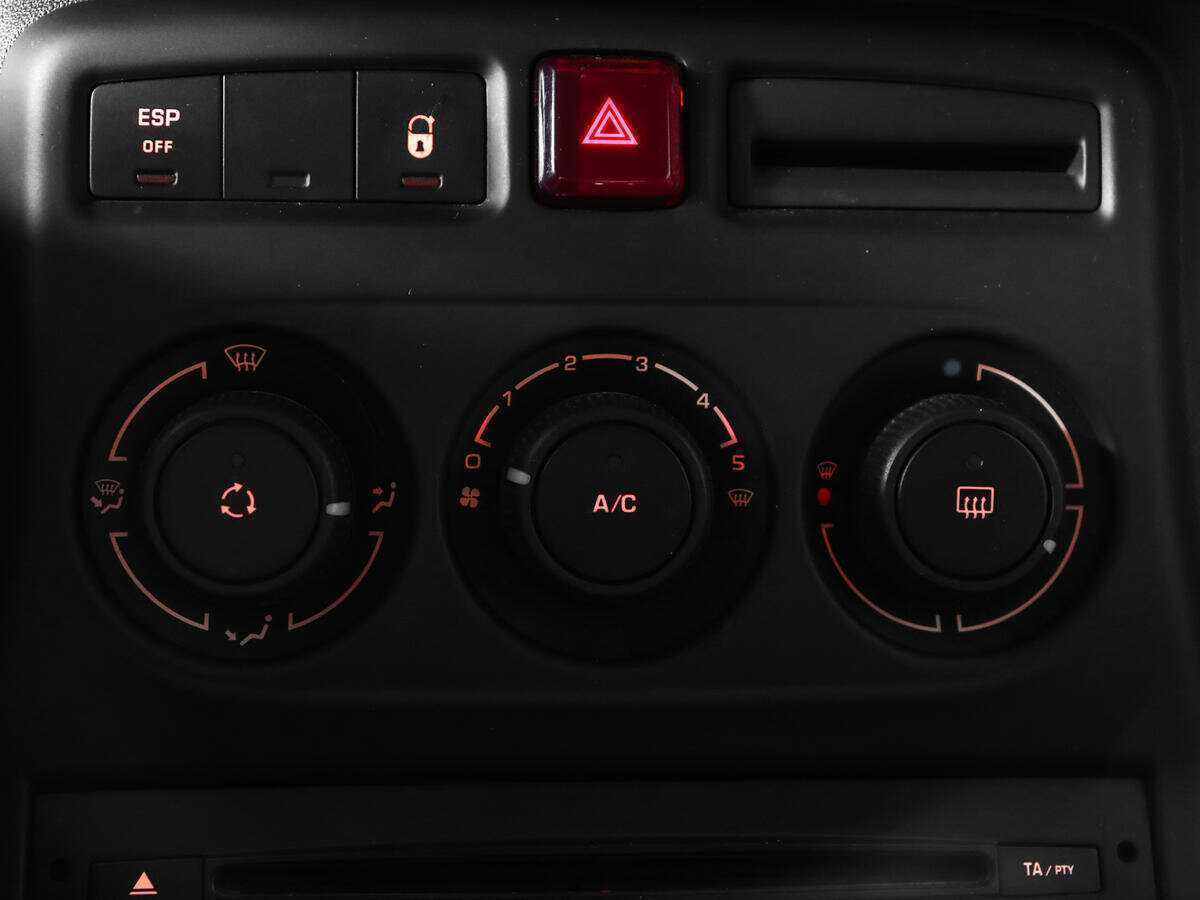 Citroen C3 Picasso с пробегом — 2012 год. Фото: #13