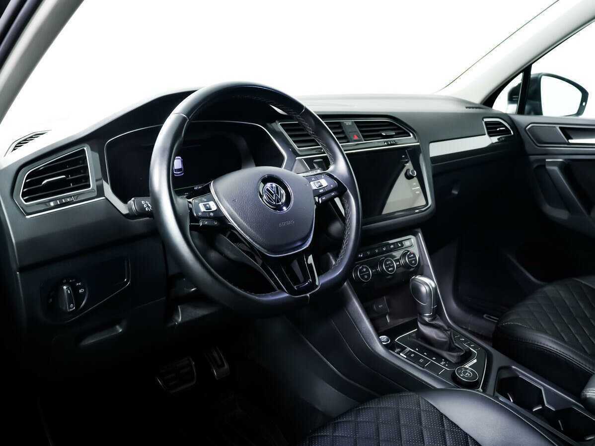 Volkswagen Tiguan с пробегом — 2018 год. Фото: #12