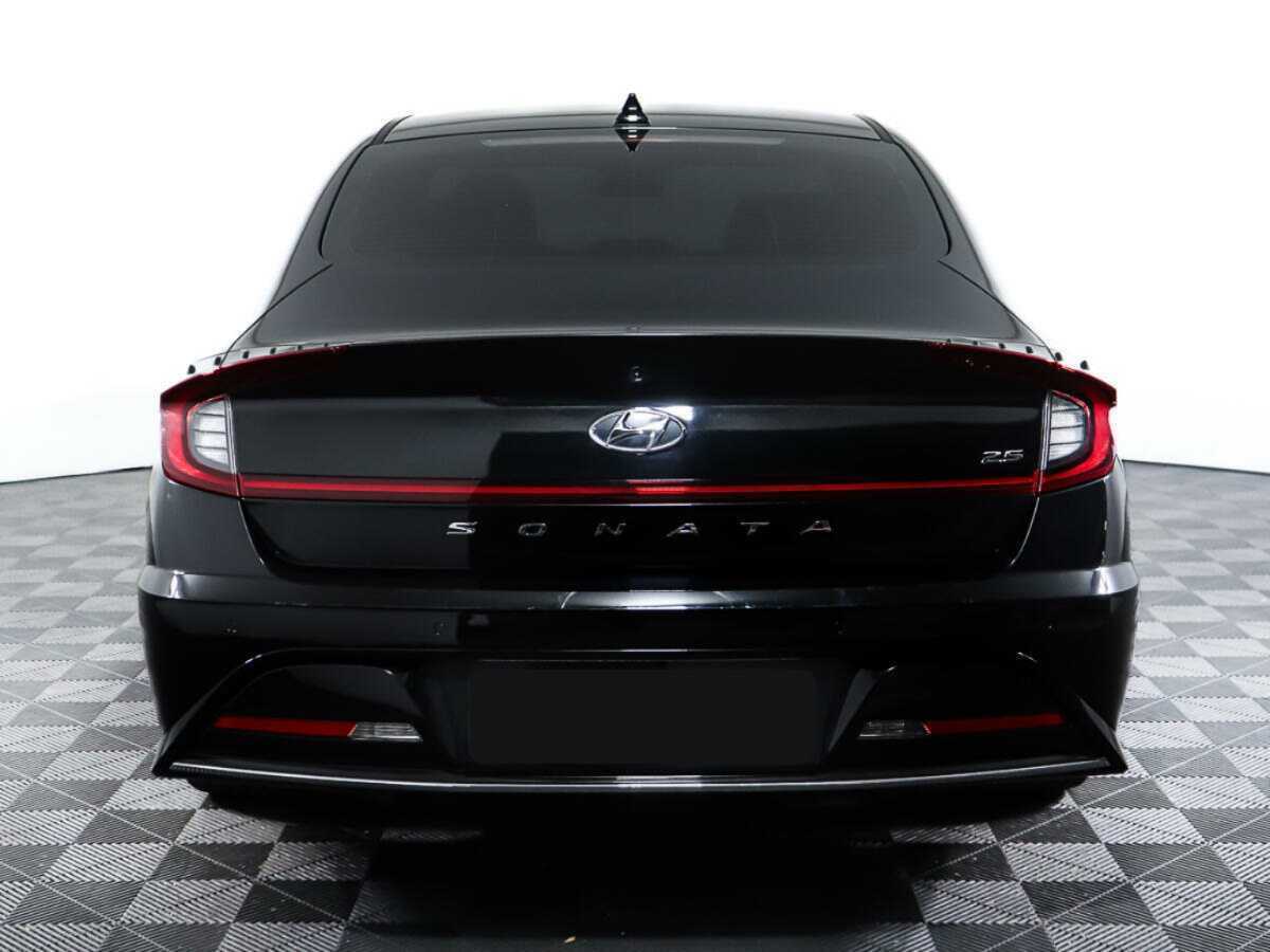 Hyundai Sonata с пробегом — 2022 год. Фото: #5