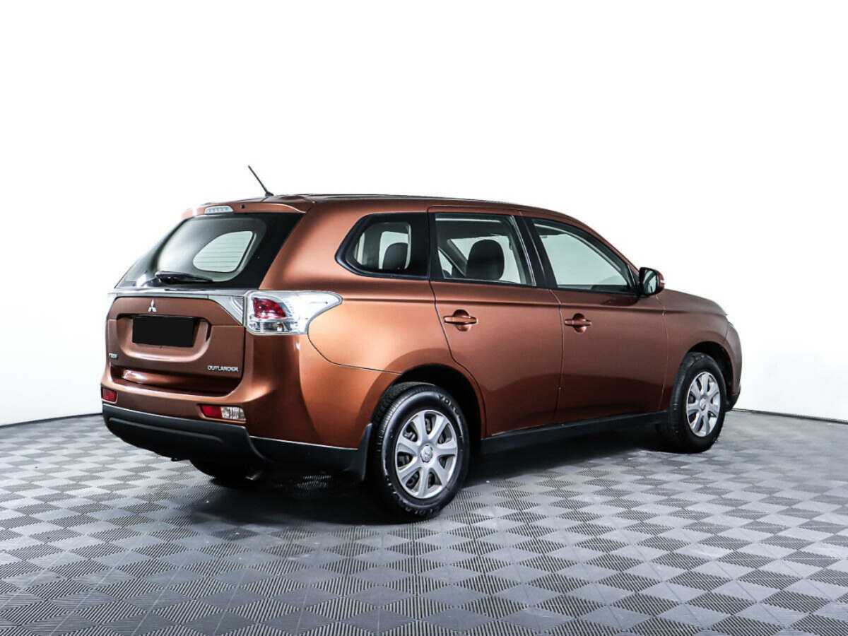 Mitsubishi Outlander с пробегом — 2012 год. Фото: #4