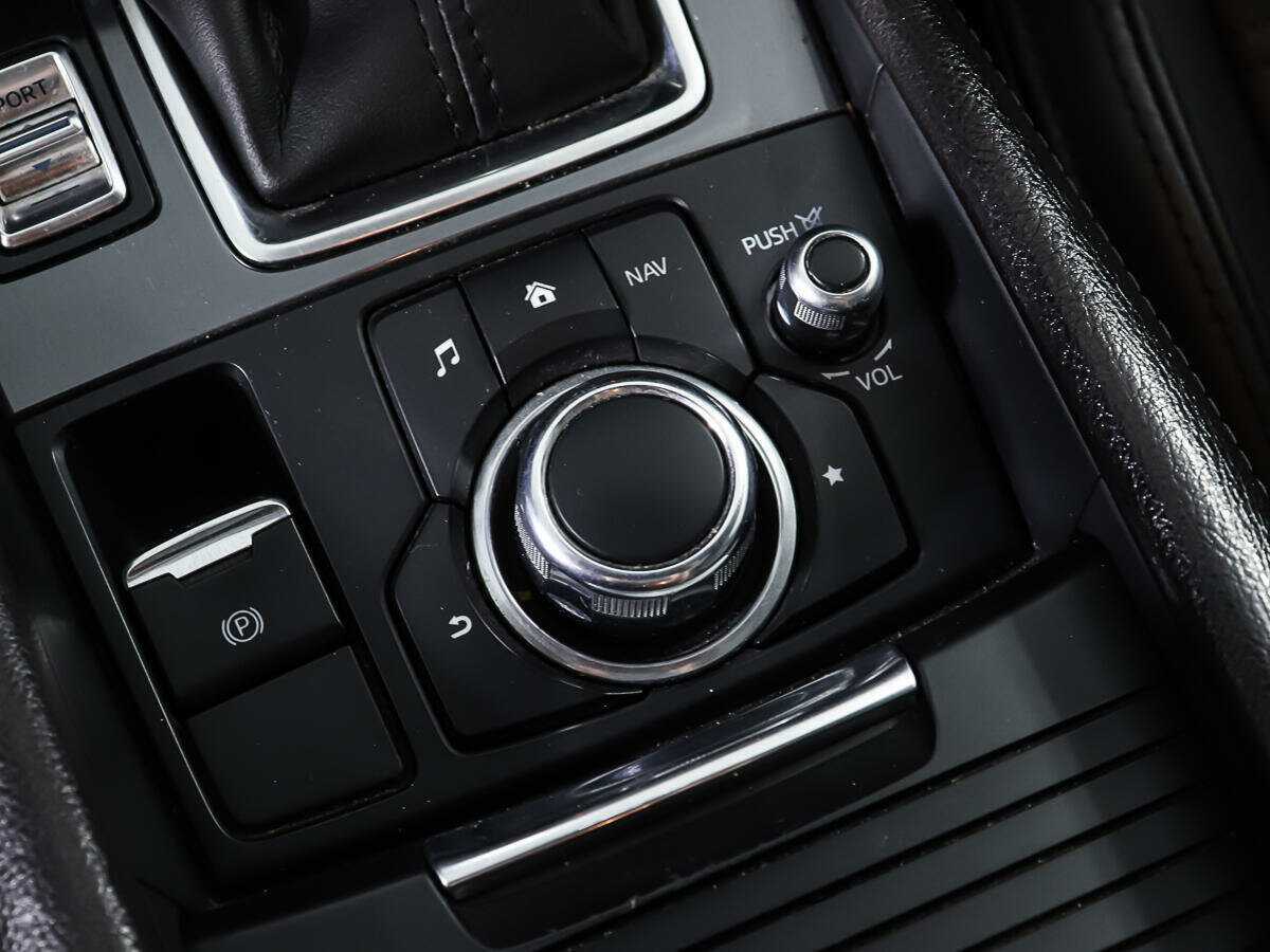 Mazda 6 с пробегом — 2015 год. Фото: #16