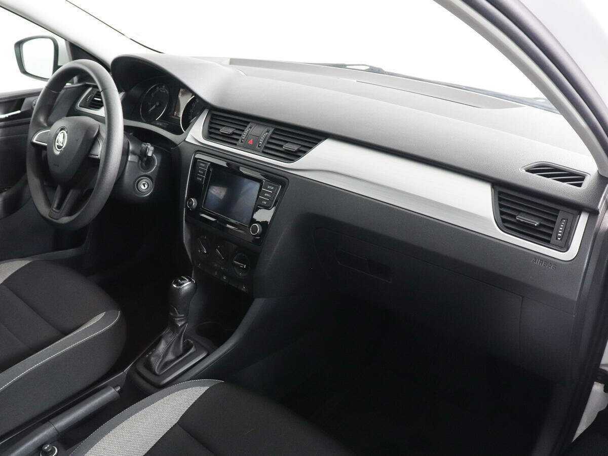 Skoda Rapid с пробегом — 2019 год. Фото: #6