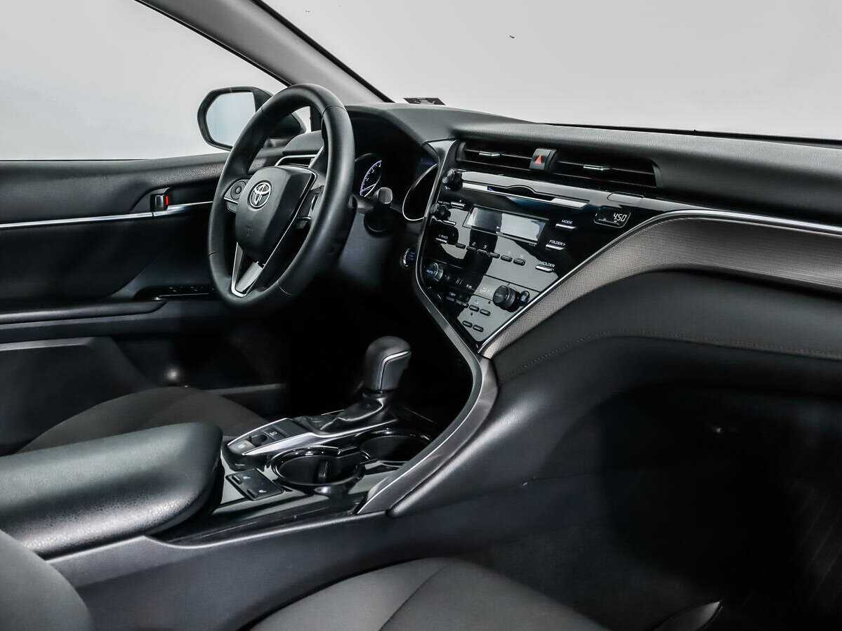 Toyota Camry с пробегом — 2021 год. Фото: #11