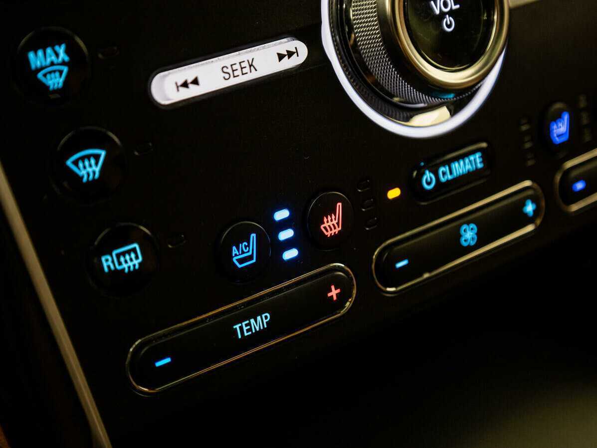 Ford Explorer с пробегом — 2016 год. Фото: #15