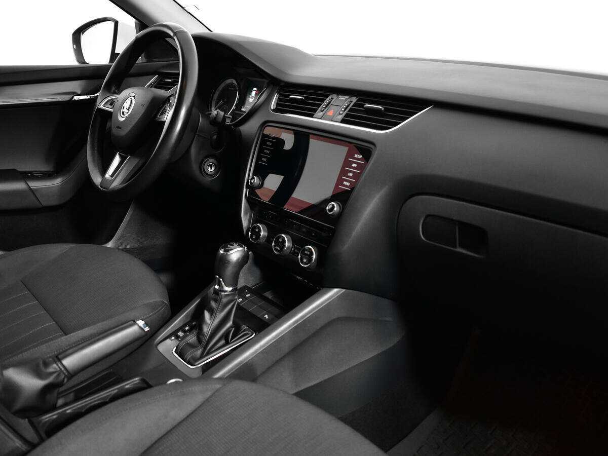 Skoda Octavia с пробегом — 2017 год. Фото: #8