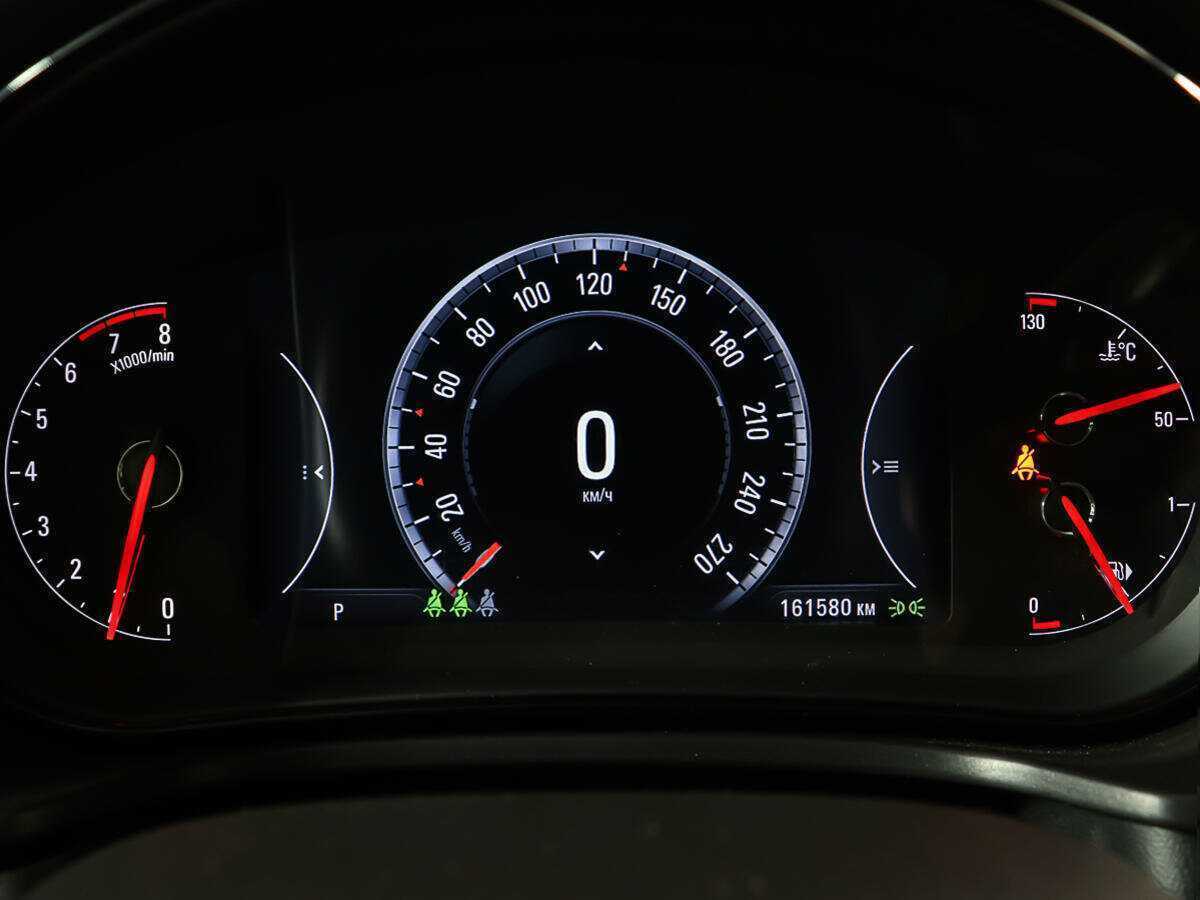 Opel Insignia с пробегом — 2014 год. Фото: #11