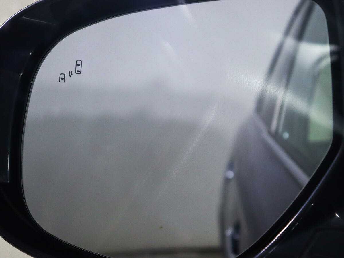 Mitsubishi Outlander с пробегом — 2017 год. Фото: #14