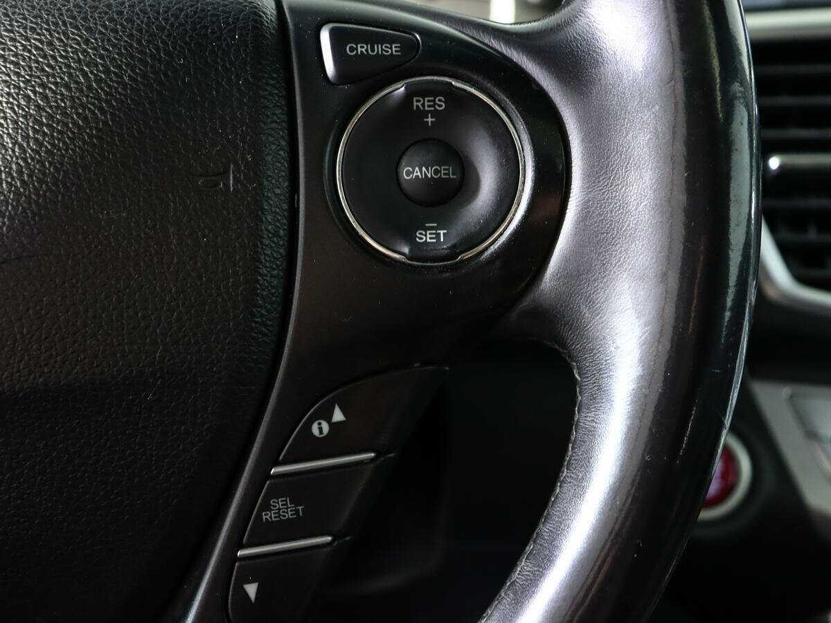 Honda Accord с пробегом — 2013 год. Фото: #17