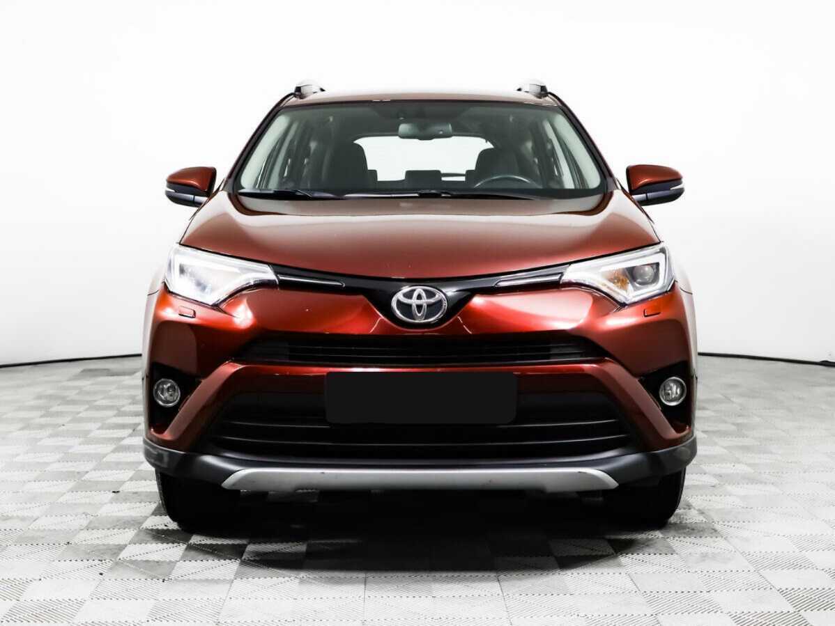 Toyota RAV4 с пробегом — 2017 год. Фото: #1