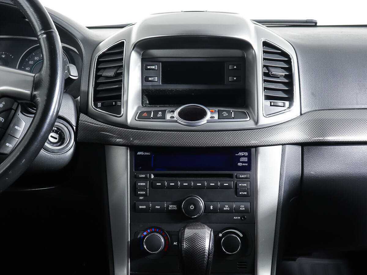 Chevrolet Captiva с пробегом — 2013 год. Фото: #12