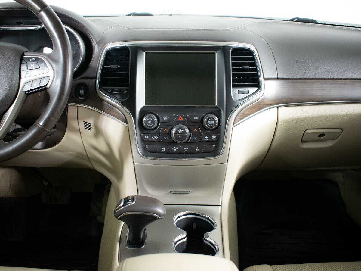 Jeep Grand Cherokee с пробегом — 2013 год. Фото: #10