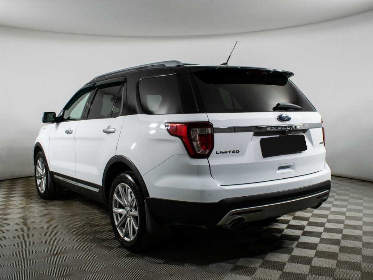 Ford Explorer с пробегом — 2016 год. Фото: #6