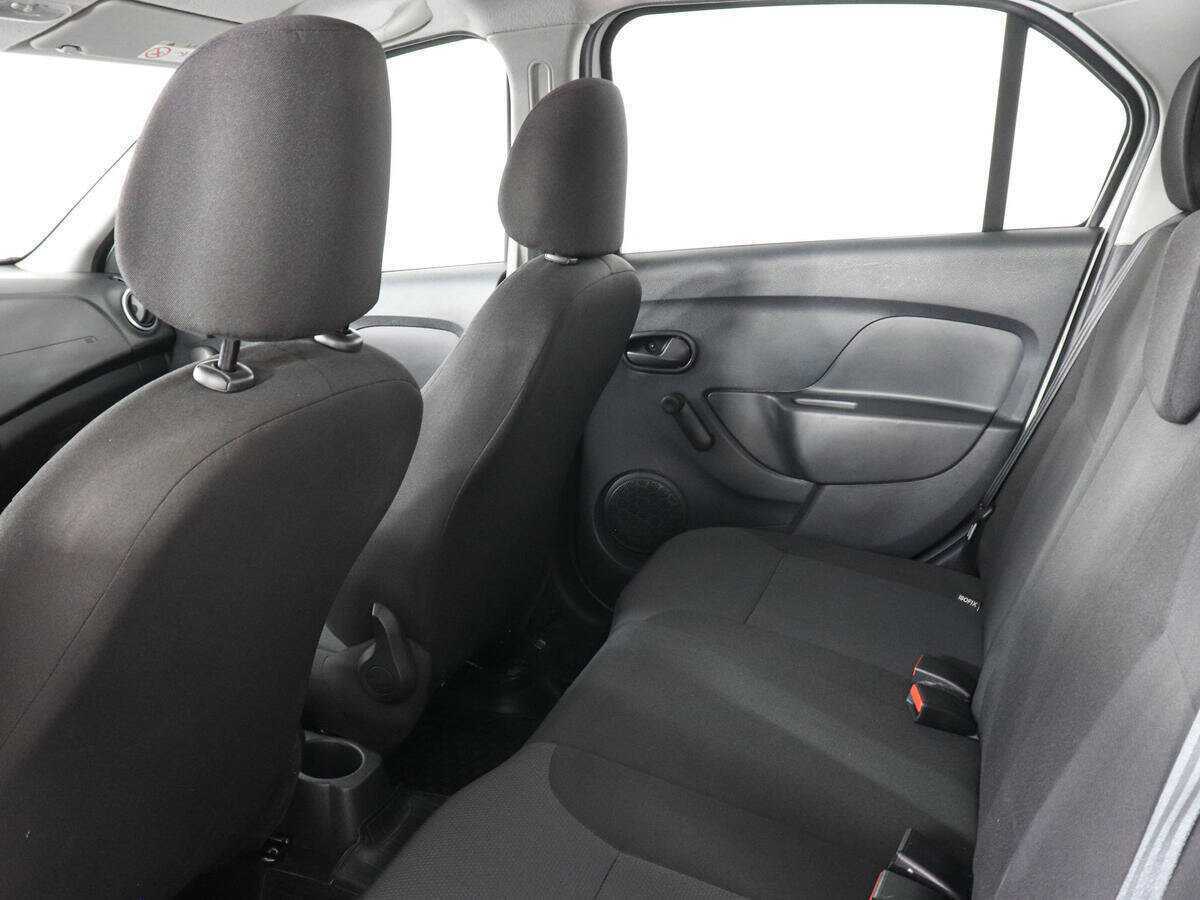 Renault Logan с пробегом — 2020 год. Фото: #11