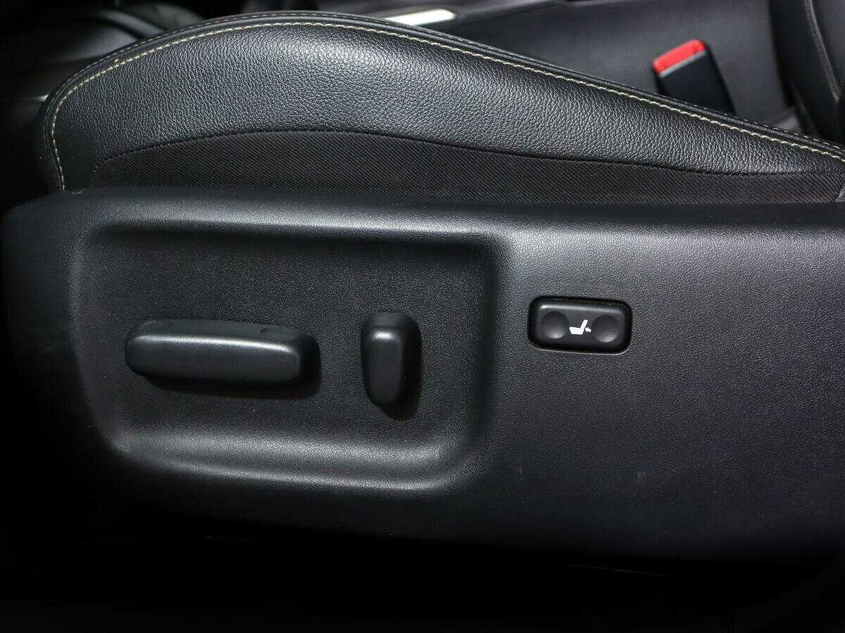 Toyota Avensis с пробегом — 2018 год. Фото: #15