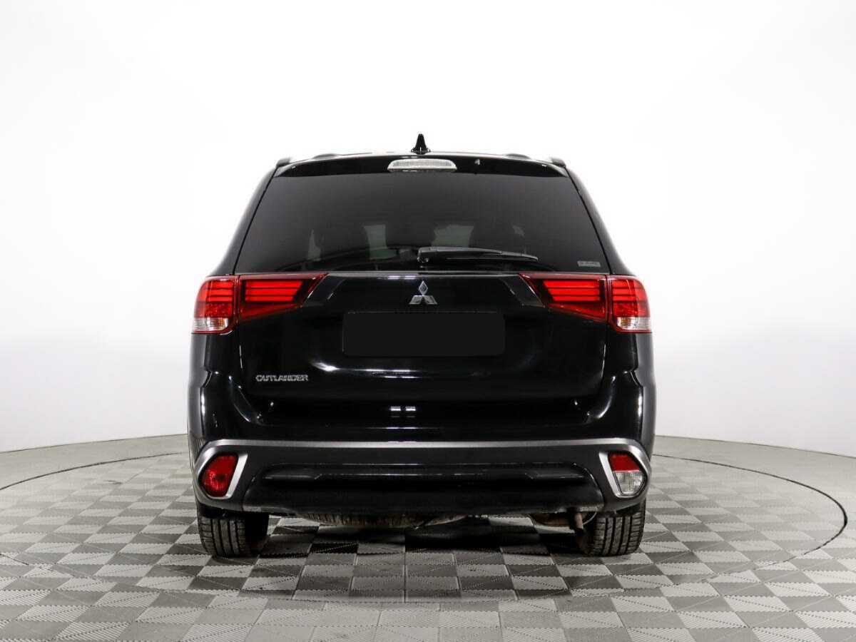 Mitsubishi Outlander с пробегом — 2020 год. Фото: #5