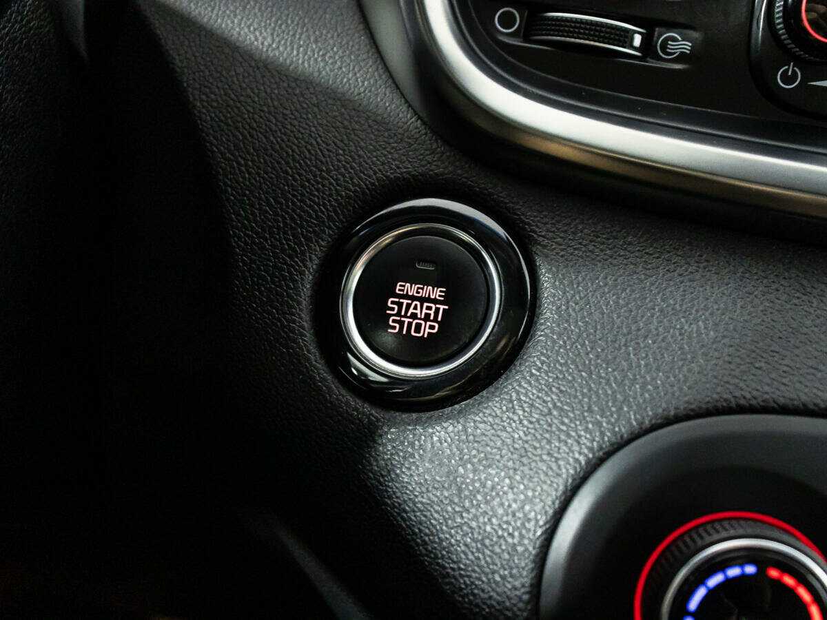 Kia Sorento с пробегом — 2018 год. Фото: #18