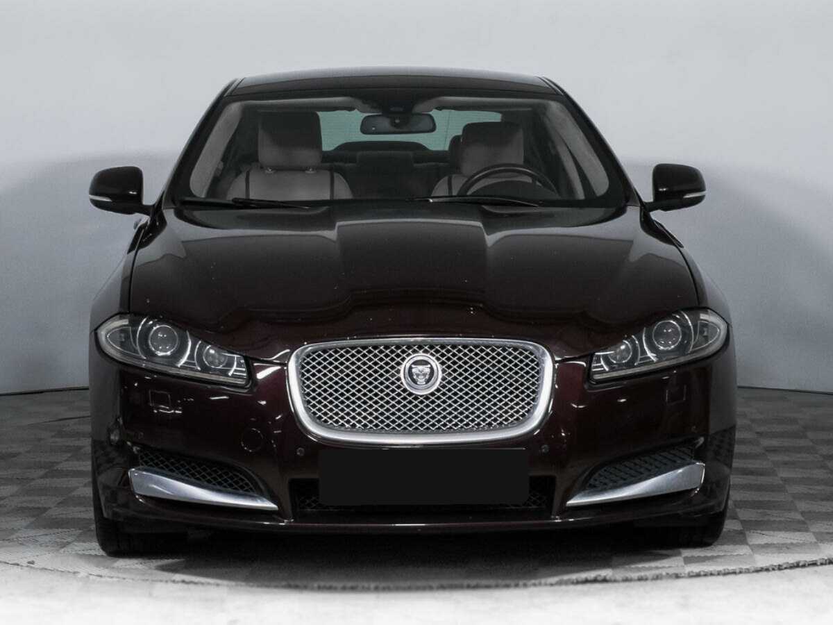 Jaguar XF с пробегом — 2013 год. Фото: #1