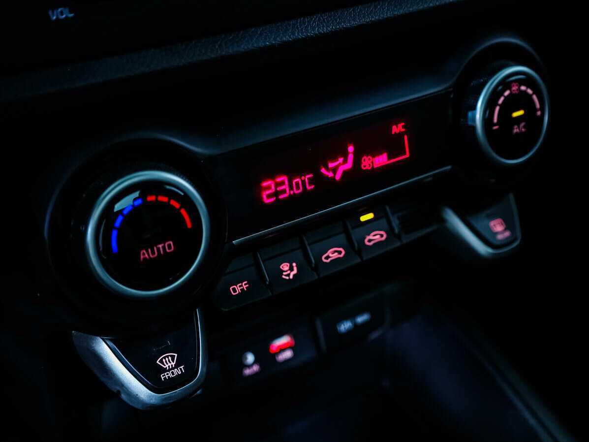 Kia Rio с пробегом — 2018 год. Фото: #11