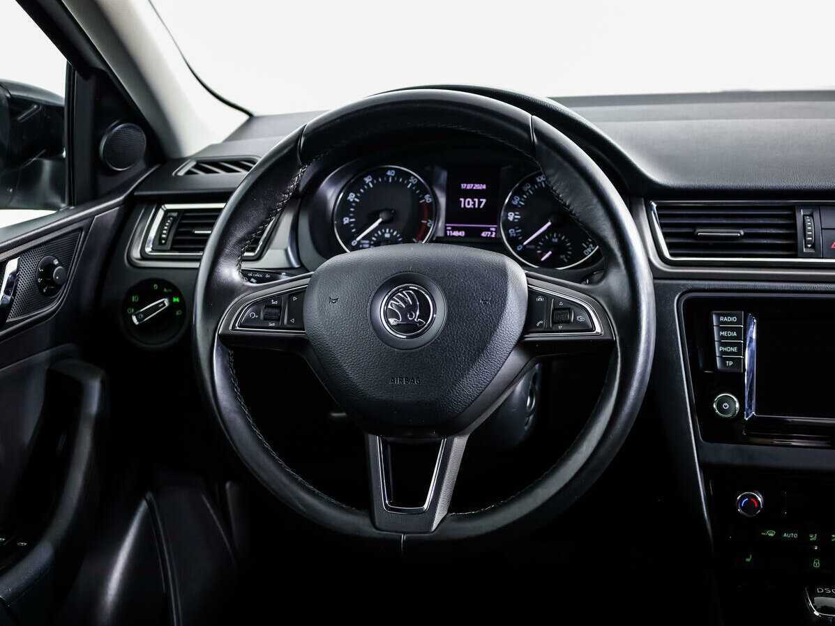 Skoda Rapid с пробегом — 2017 год. Фото: #9
