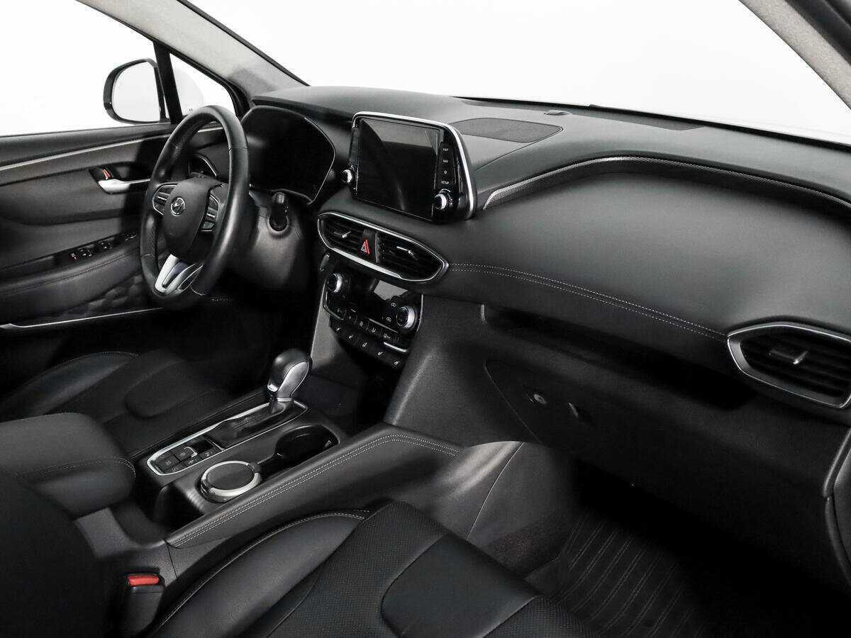 Hyundai Santa Fe с пробегом — 2019 год. Фото: #11