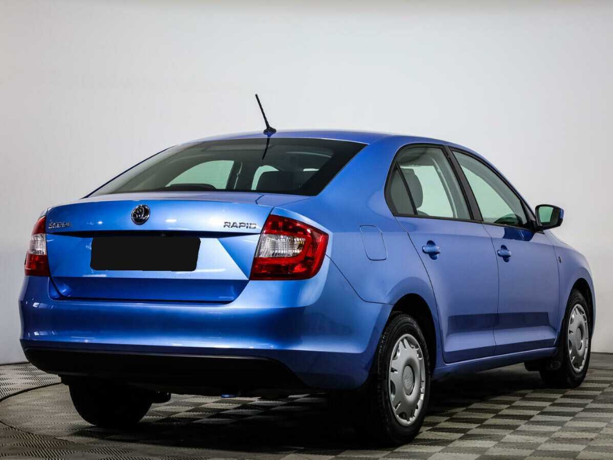 Skoda Rapid с пробегом — 2016 год. Фото: #3