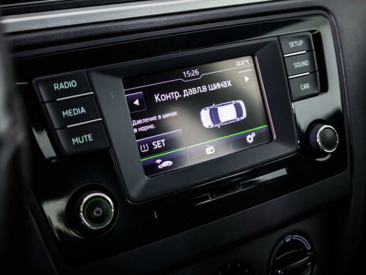 Skoda Rapid с пробегом — 2016 год. Фото: #11