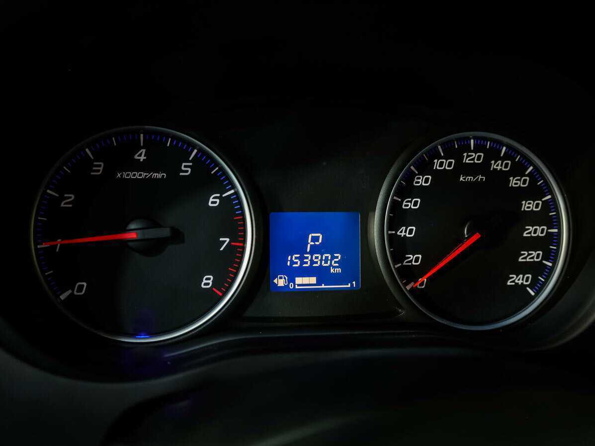 Mitsubishi Outlander с пробегом — 2015 год. Фото: #14