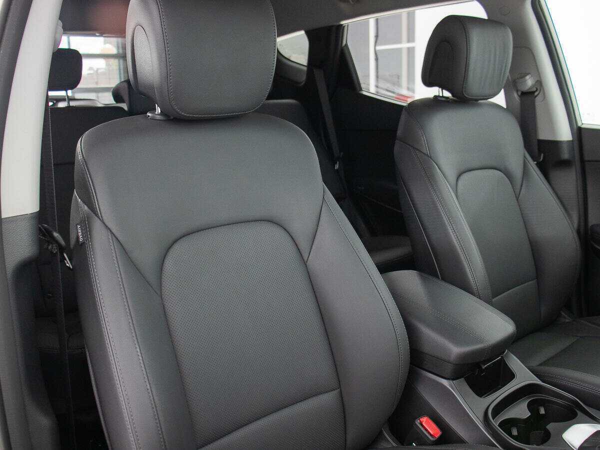 Hyundai Santa Fe с пробегом — 2016 год. Фото: #9