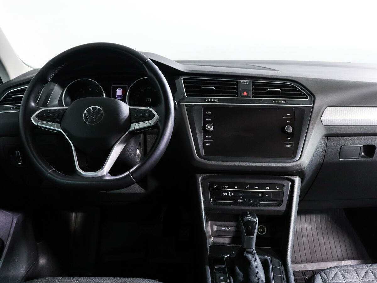 Volkswagen Tiguan с пробегом — 2020 год. Фото: #11